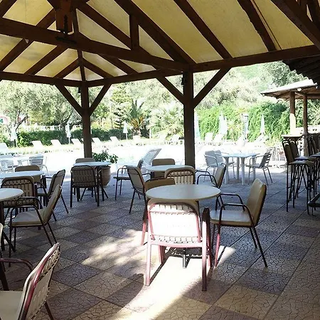 Lejlighedshotel Phivos *